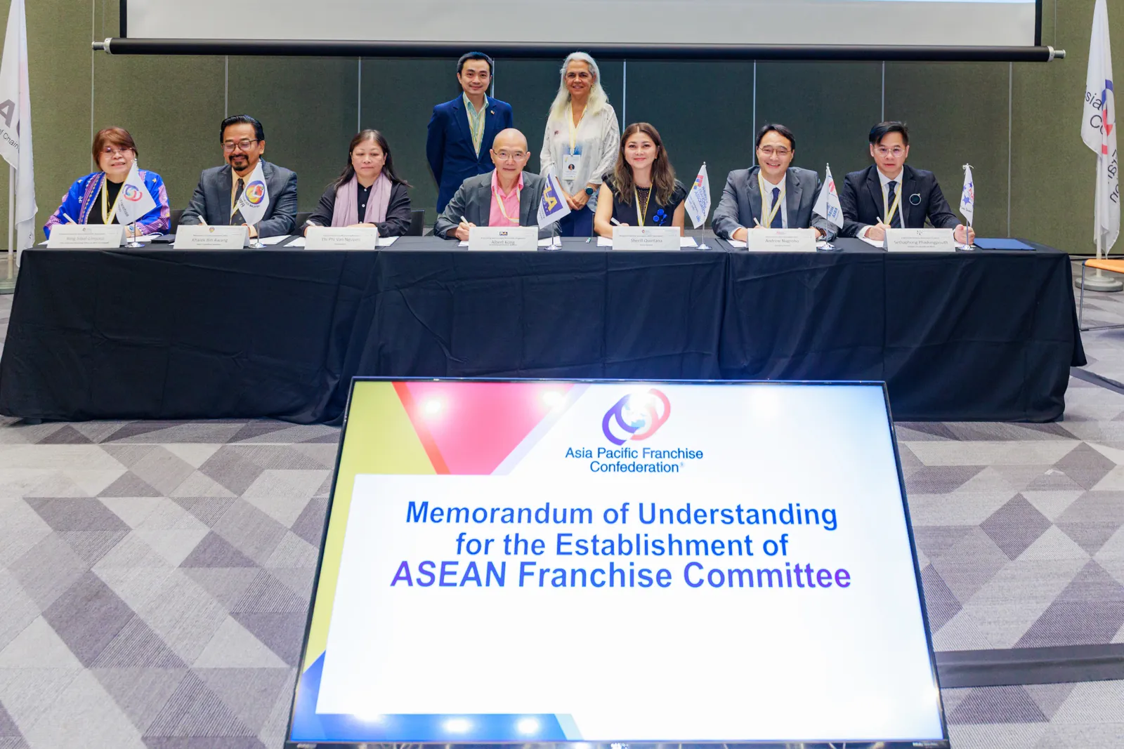 พิธีลงนามบันทึกความเข้าใจจัดตั้ง ASEAN Franchise Committee ในการประชุม APFC 2026