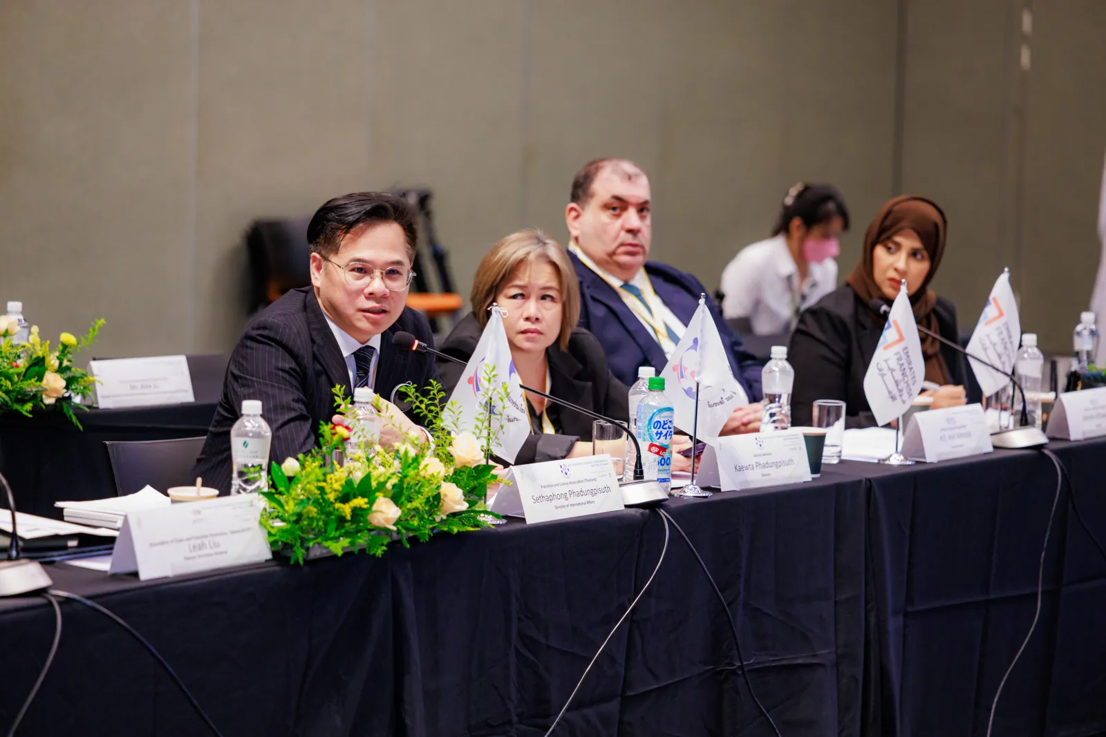 เศรษฐพงศ์ ผดุงพิสุทธิ์ และแก้วตา ผดุงพิสุทธิ์ ในที่ประชุม APFC 2026