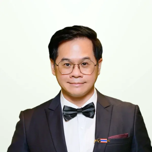 เศรษฐพงศ์ ผดุงพิสุทธิ์ CEO Gnosis Advisory